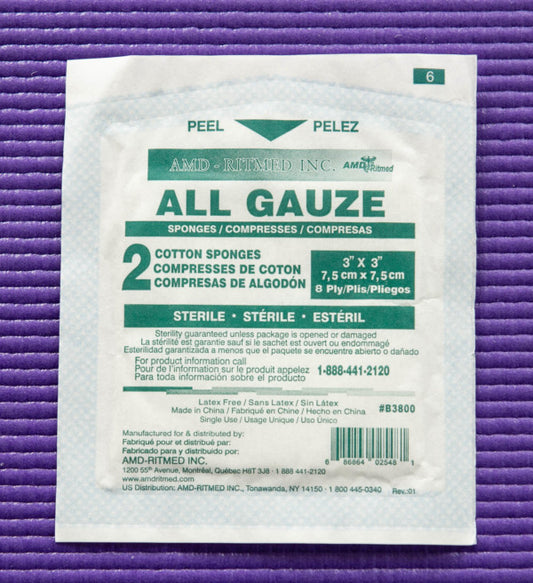 Compresse stérile 3″ x 3″ 12 plis – 1/sach